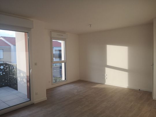 Location Appartement 3 pièces 62m² - Photo 1