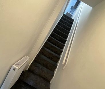 Cross Lane, Radcliffe - Photo 5