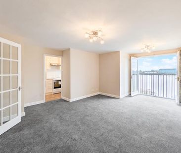 2 bedroom flat to rent - Photo 6