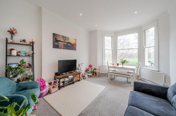 3 bedroom apartment to rent - Photo 1