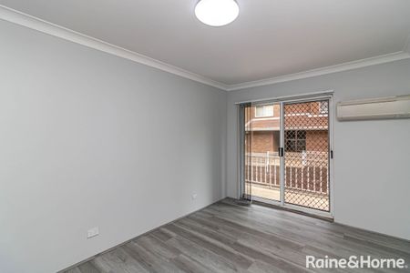 Refreshed 2 Bedroom Unit In Westmead! - Photo 5