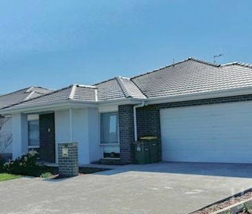 4 Bedroom Ensuite Home In Popular Googong - Photo 4