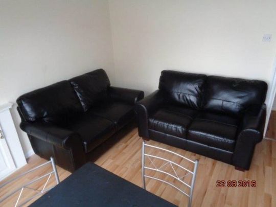 4 Bed - Stow Hill, Treforest - £890 per month - Photo 1