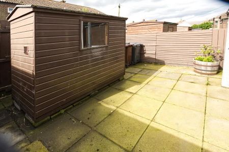 29 Georges Street, Newtownards, BT23 7NH - Photo 4