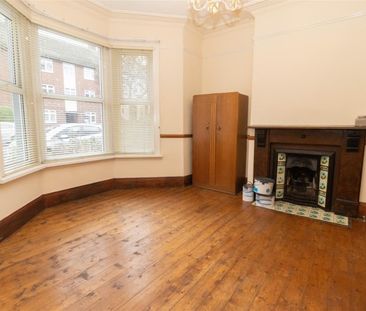 2 Bedroom Flat - Photo 4