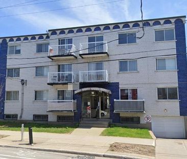 2 CH - 1 SDB - Montreal - $1,600 /mo - Photo 1