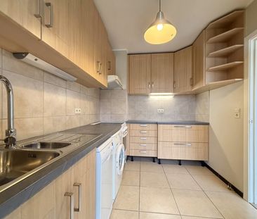 Appartement - à louer - Photo 3