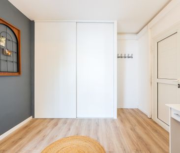 Location Appartement 1 pièce 76m² ST DENIS 97400 - Photo 6