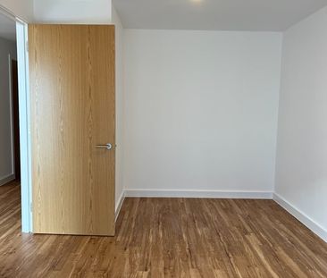 1 Bed Flat, Pomona Strand, M16 - Photo 5