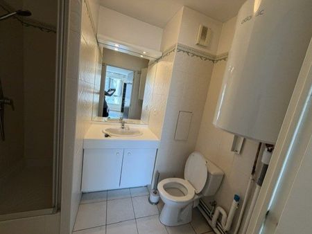 Location Appartement 1 pièce 32m² PARIS 13ème - Photo 5