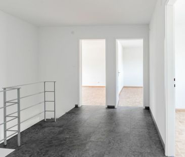 Reinach an ruhiger Lage - geräumige 5 1/2-Zimmer-Maisonette-Wohnung... - Photo 3