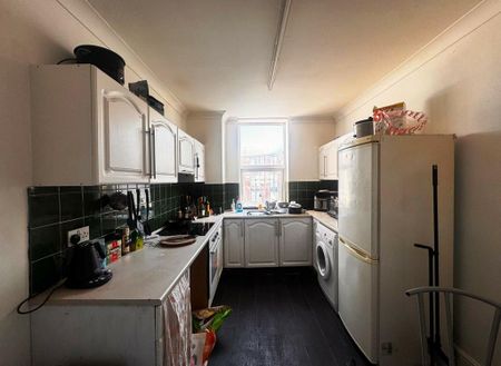 2 bedroom flat to rent - Photo 5