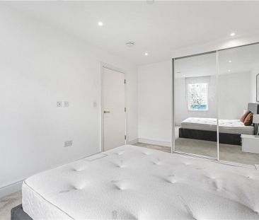 Gaumont Place, London, SW2 4GA - Photo 4
