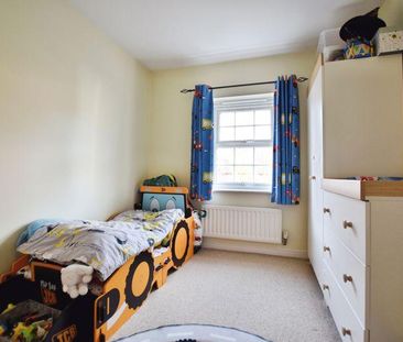 3 bedroom end of terrace house to rent - Photo 1