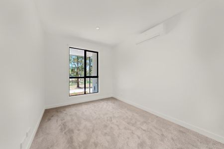 38 Bocconcini Walk, Mill Park VIC 3082 - Townhouse For Rent | Domain - Photo 4
