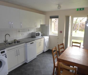 6 bedroom house of multiple occupation to rent - Photo 6