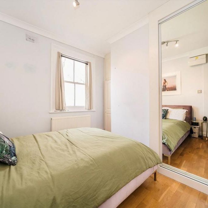 Studio to rent - Photo 1