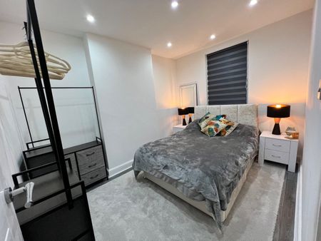 1 Bed Flat, Rectory Grove, CR0 - Photo 2