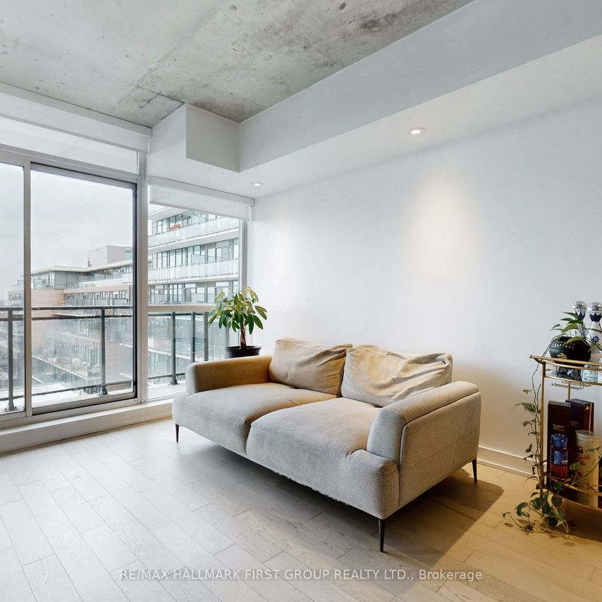 Carlaw Lofts 1190 - Photo 1