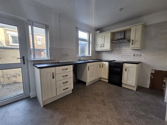 27 Northwood Drive, Shore Road, - Photo 1