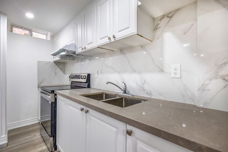 For Lease - 2003 Cedarwood Court, Pickering, Ontario - Photo 2