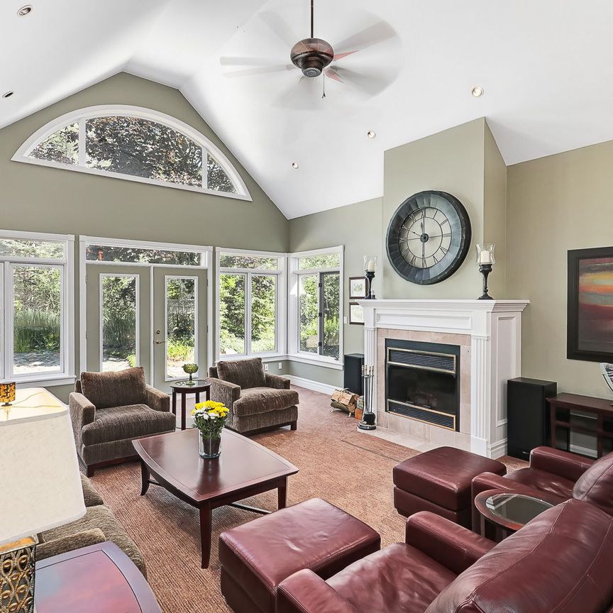 For Lease - 6 Alpine Court, Collingwood, Ontario - Photo 1