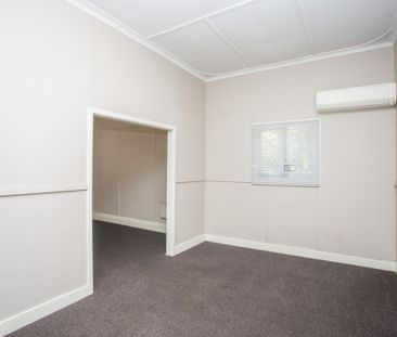 Cute 3 Bedroom House - Photo 6