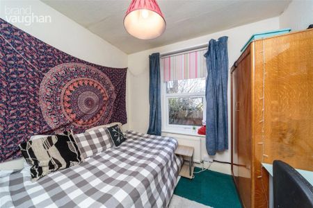 4 bedroom terraced house to rent - Photo 4
