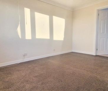 3 bedroom detached house to rent - Photo 3
