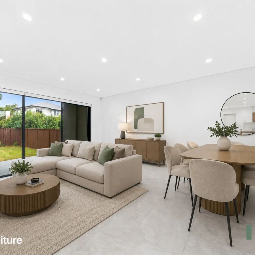 Contemporary family living, in a sought after location - Photo 1