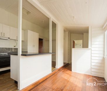 3 Bedroom Home Full of Character - Photo 4