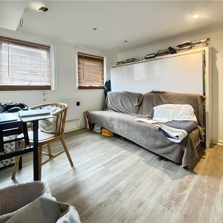 Delorme Street, London, W6 8DT - Photo 1