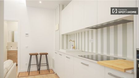 madrid, Community of Madrid 28020 - Photo 3