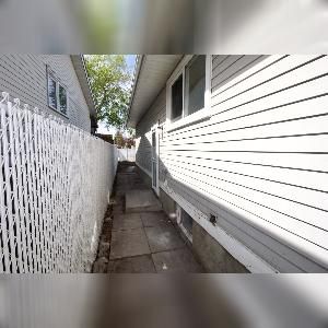 3 Bed 1.5 Bath Main Floor Suite Kirkness Edmonton - Photo 1
