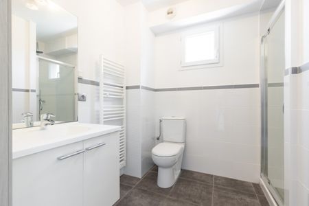 NICE / ST PHILIPPE - Studio à louer avec terrasse - Photo 4