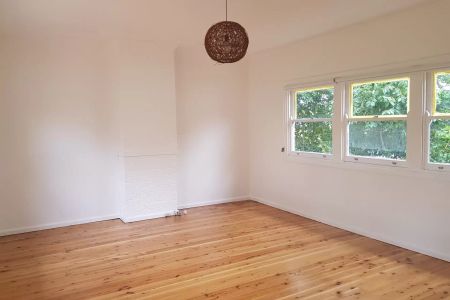 Convenient Location - Photo 5