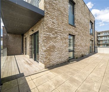 Handley Drive, London, SE3 9BW - Photo 4