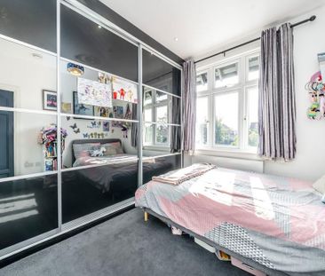 4 bedroom semi-detached house to rent - Photo 2