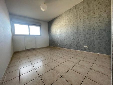 Location appartement t3 65 m² à Rodez (12000) - Photo 2