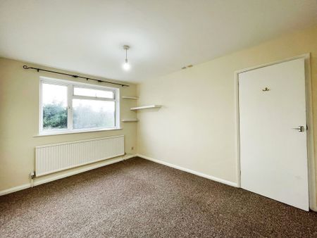 3 bed terraced house to rent in Jennery Lane, Slough, SL1 - Photo 4