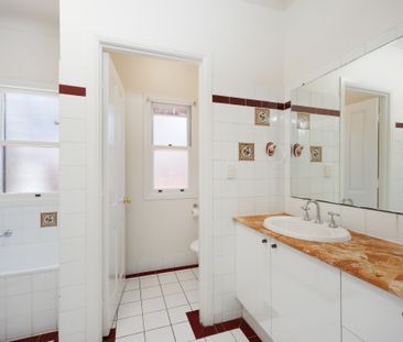 184a Horizon Drive, Westlake QLD 4074 - Apartment For Rent | Domain - Photo 5