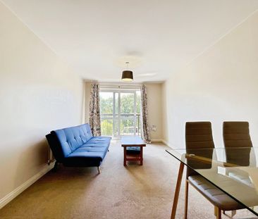 2 bedroom Apartment to let - Photo 3