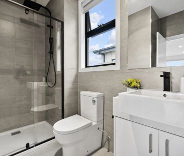 Light Filled Luxury - Photo 1