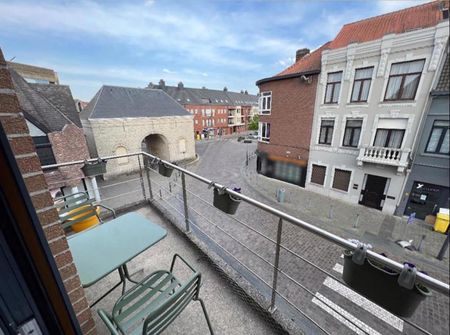 Ruim duplex-appartement met terras in het centrum - Foto 3