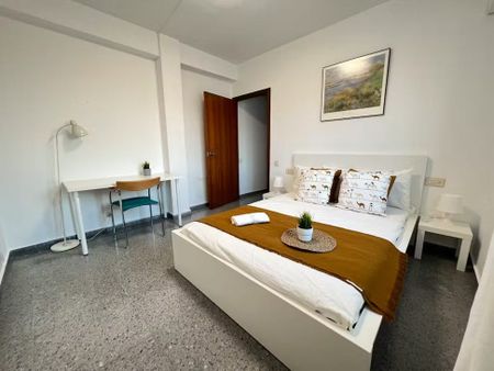 Carrer Ramón Gordillo, Valencia, Valencian Community 46010 - Photo 3