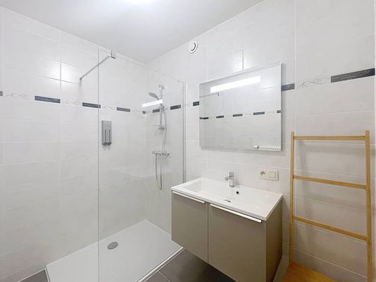 Appartement te huur - Photo 1