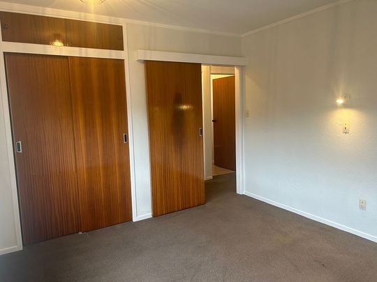 Charming 1BR Home in Pakuranga - Photo 1