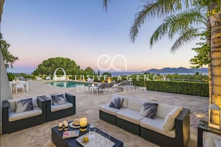 Cannes Location meublee a l'annee villa 7 pieces 284.68 m² piscine et vue mer - Photo 4