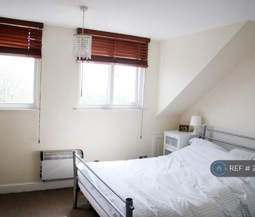 2 bedroom penthouse to rent - Photo 5