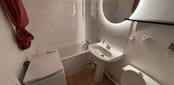 Location Appartement 2 pièces 23m² - Photo 2